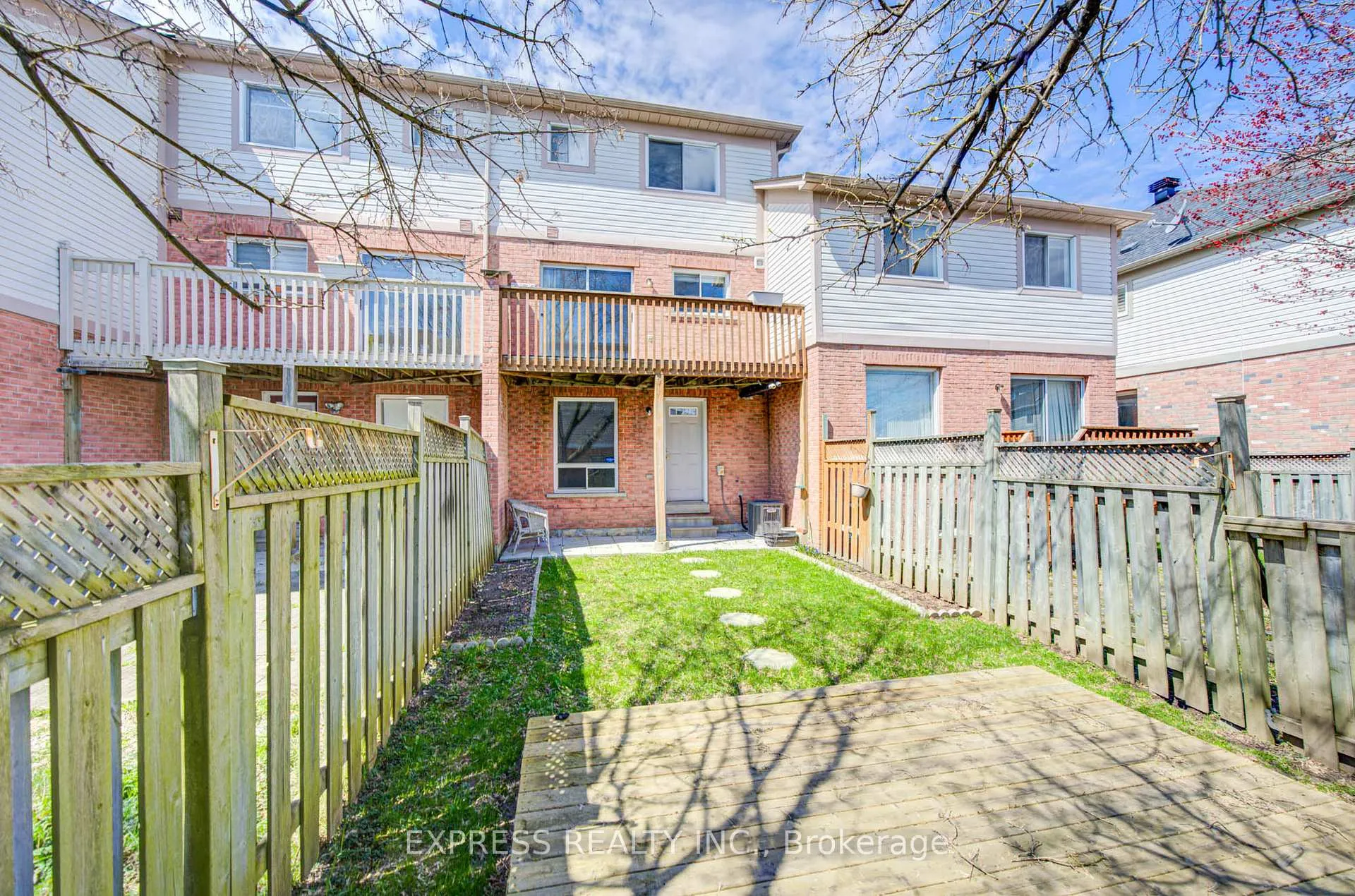 Photo 46 of 33 Schouten Crescent, Markham, Vinegar Hill — HOMEH
