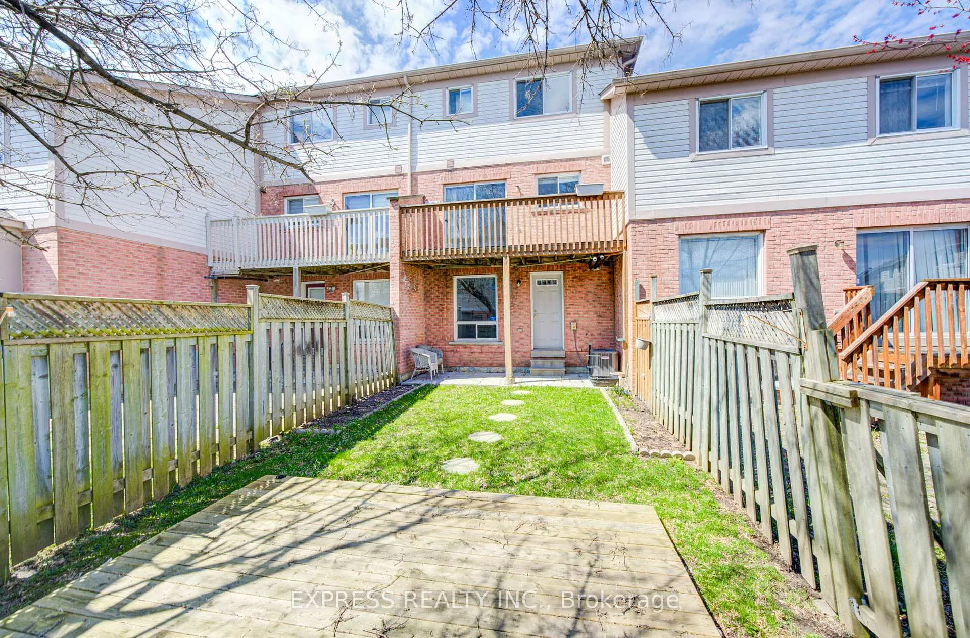 Photo 48 of 33 Schouten Crescent, Markham, Vinegar Hill — HOMEH