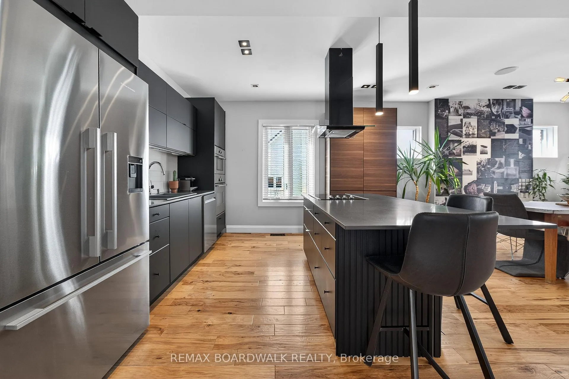 Photo 12 of 154 Queen Mary Street, Ottawa, Overbrook/Castle Heights — HOMEH