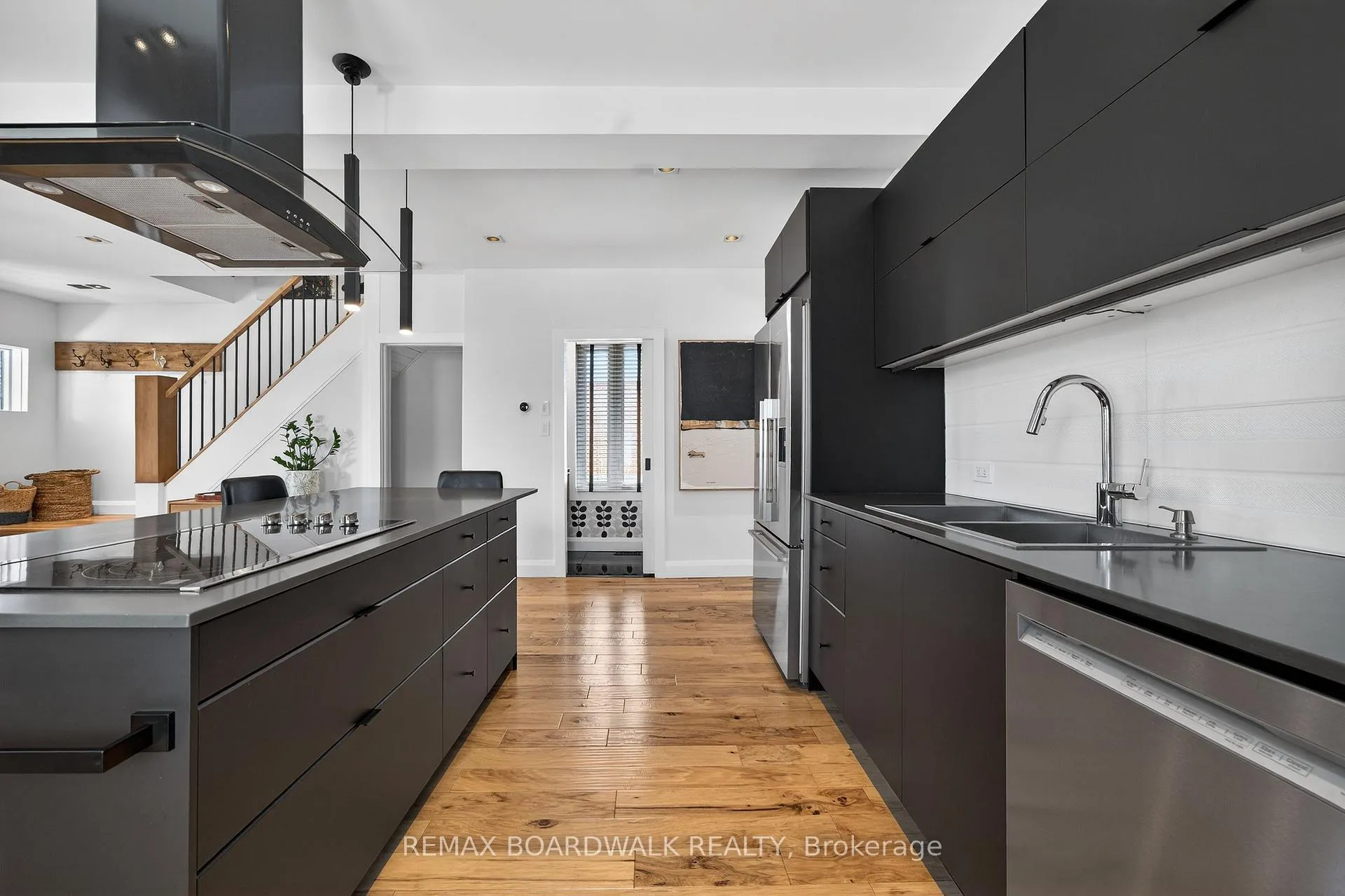 Photo 14 of 154 Queen Mary Street, Ottawa, Overbrook/Castle Heights — HOMEH