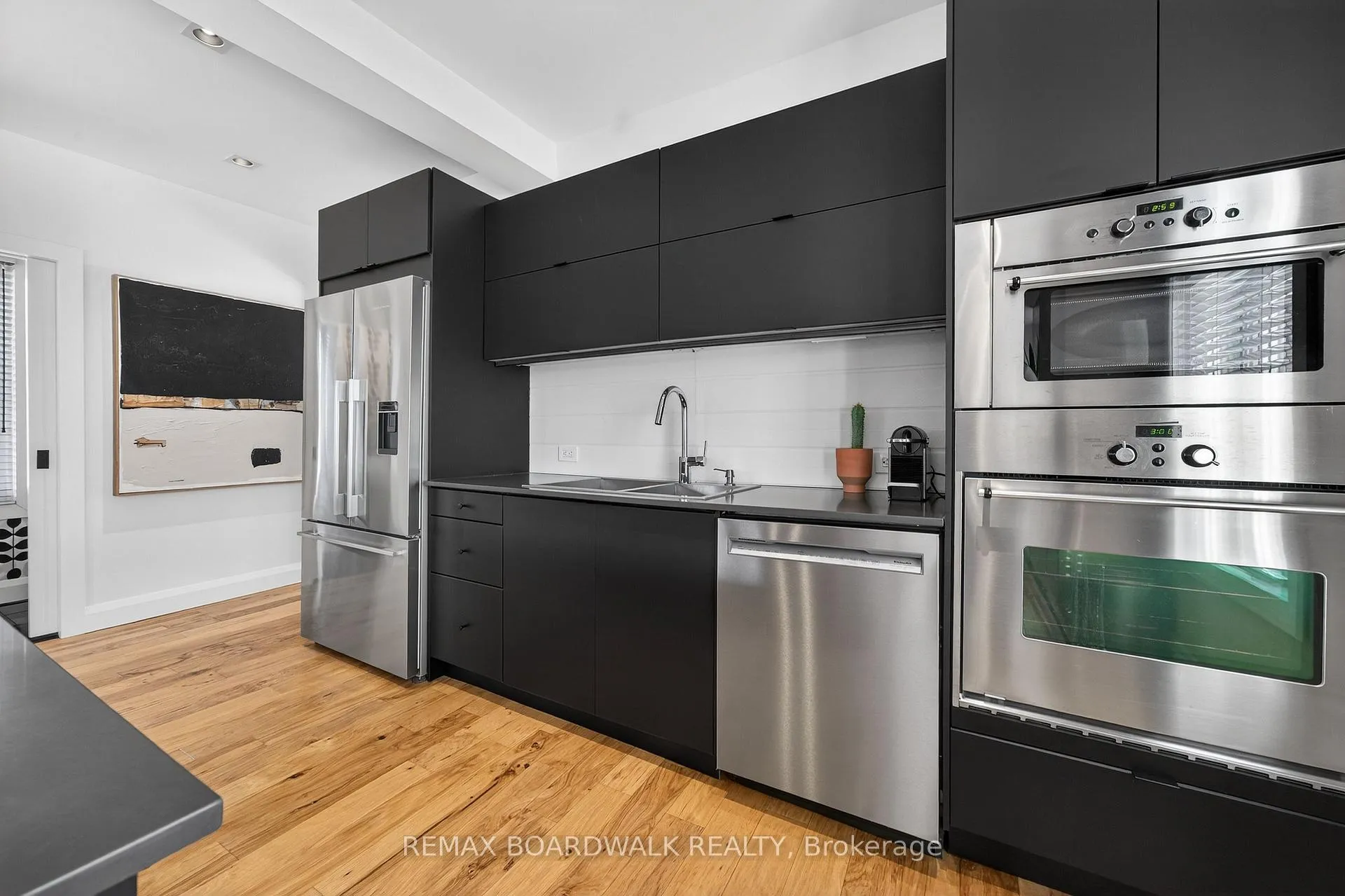 Photo 15 of 154 Queen Mary Street, Ottawa, Overbrook/Castle Heights — HOMEH