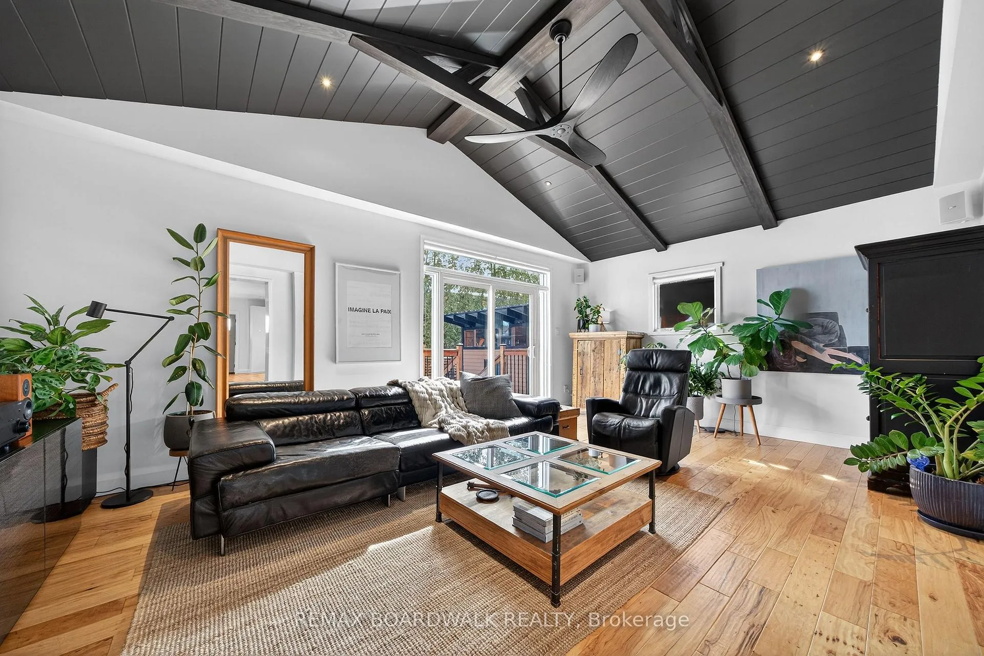 Photo 17 of 154 Queen Mary Street, Ottawa, Overbrook/Castle Heights — HOMEH