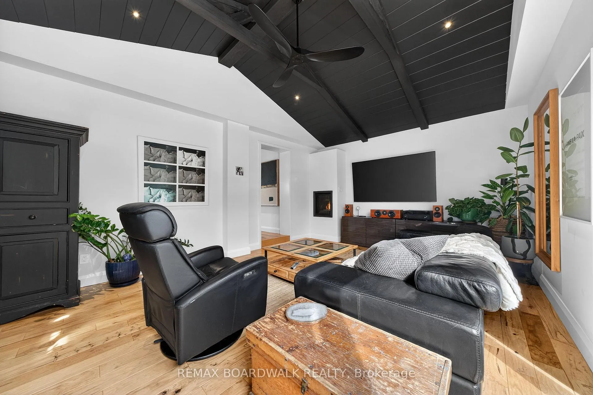 Photo 19 of 154 Queen Mary Street, Ottawa, Overbrook/Castle Heights — HOMEH