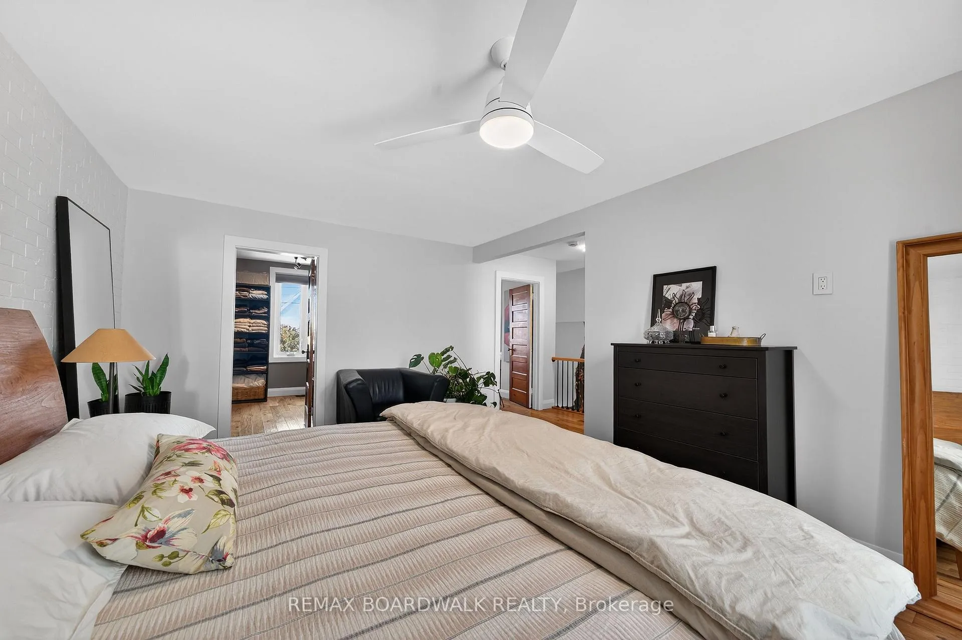 Photo 23 of 154 Queen Mary Street, Ottawa, Overbrook/Castle Heights — HOMEH