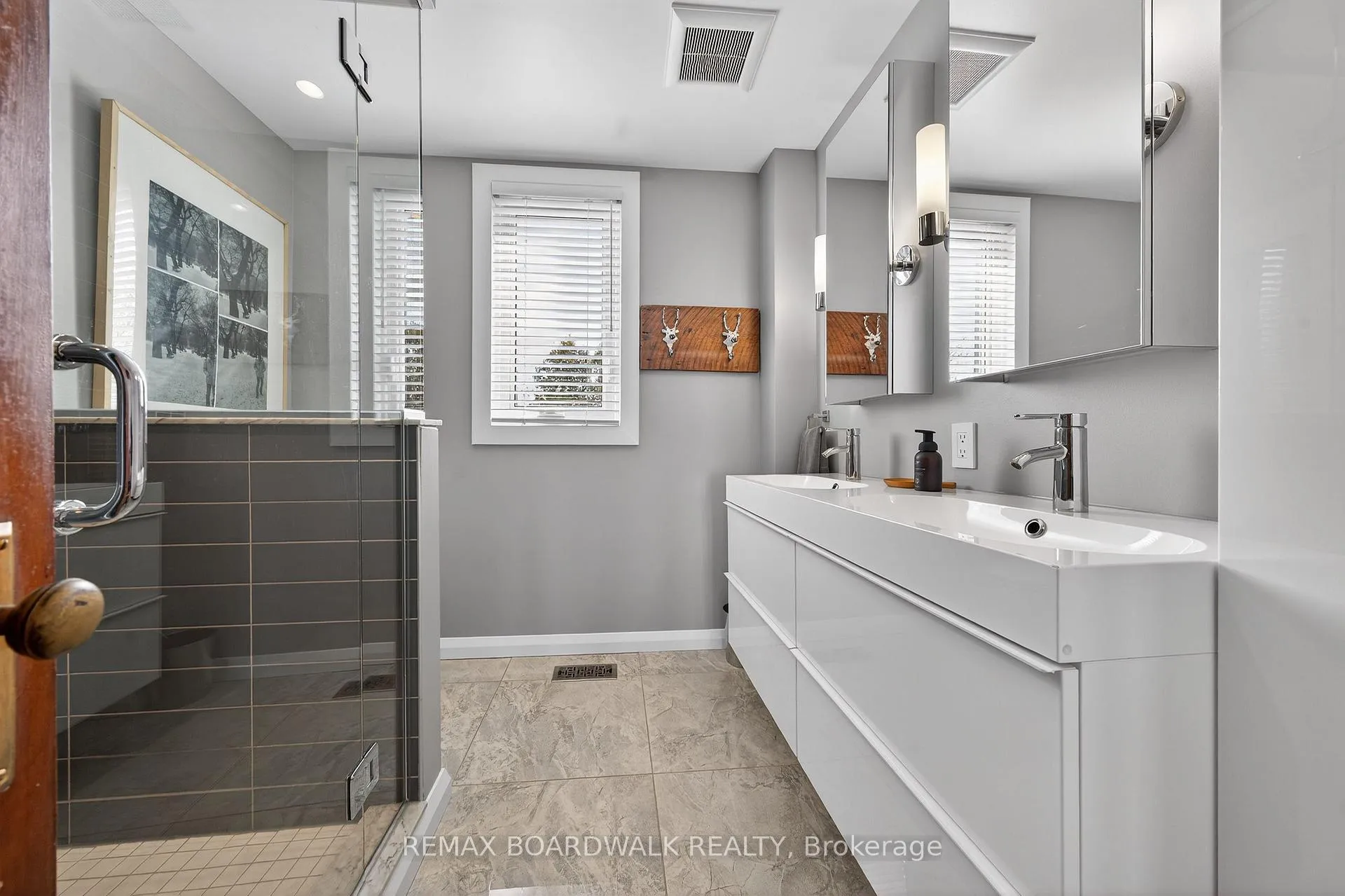 Photo 28 of 154 Queen Mary Street, Ottawa, Overbrook/Castle Heights — HOMEH