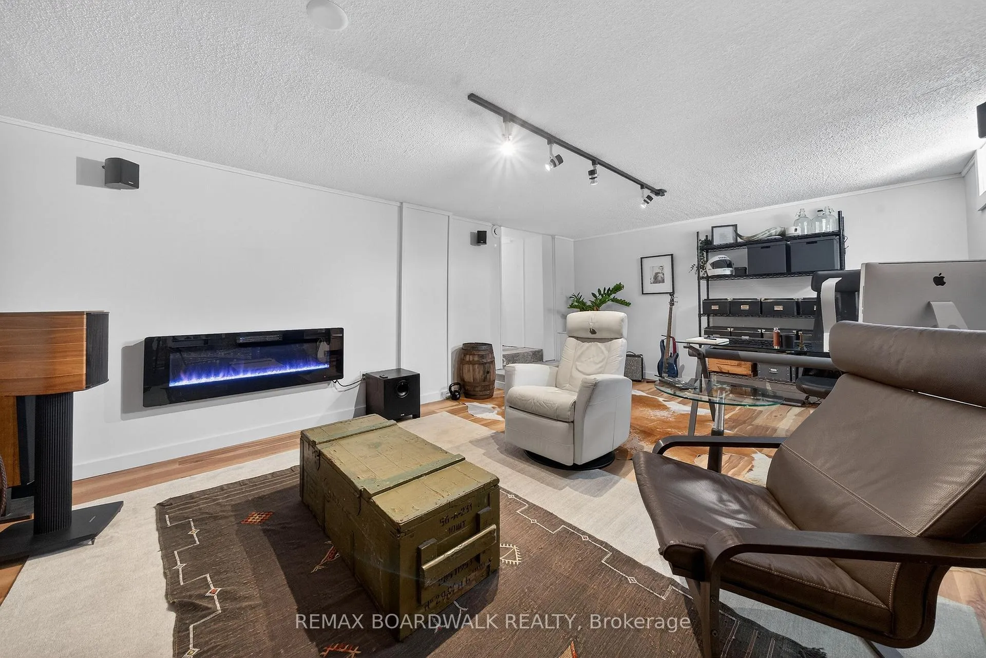 Photo 35 of 154 Queen Mary Street, Ottawa, Overbrook/Castle Heights — HOMEH