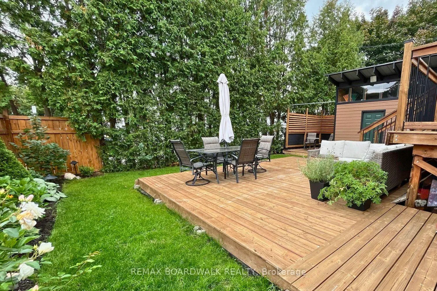 Photo 39 of 154 Queen Mary Street, Ottawa, Overbrook/Castle Heights — HOMEH