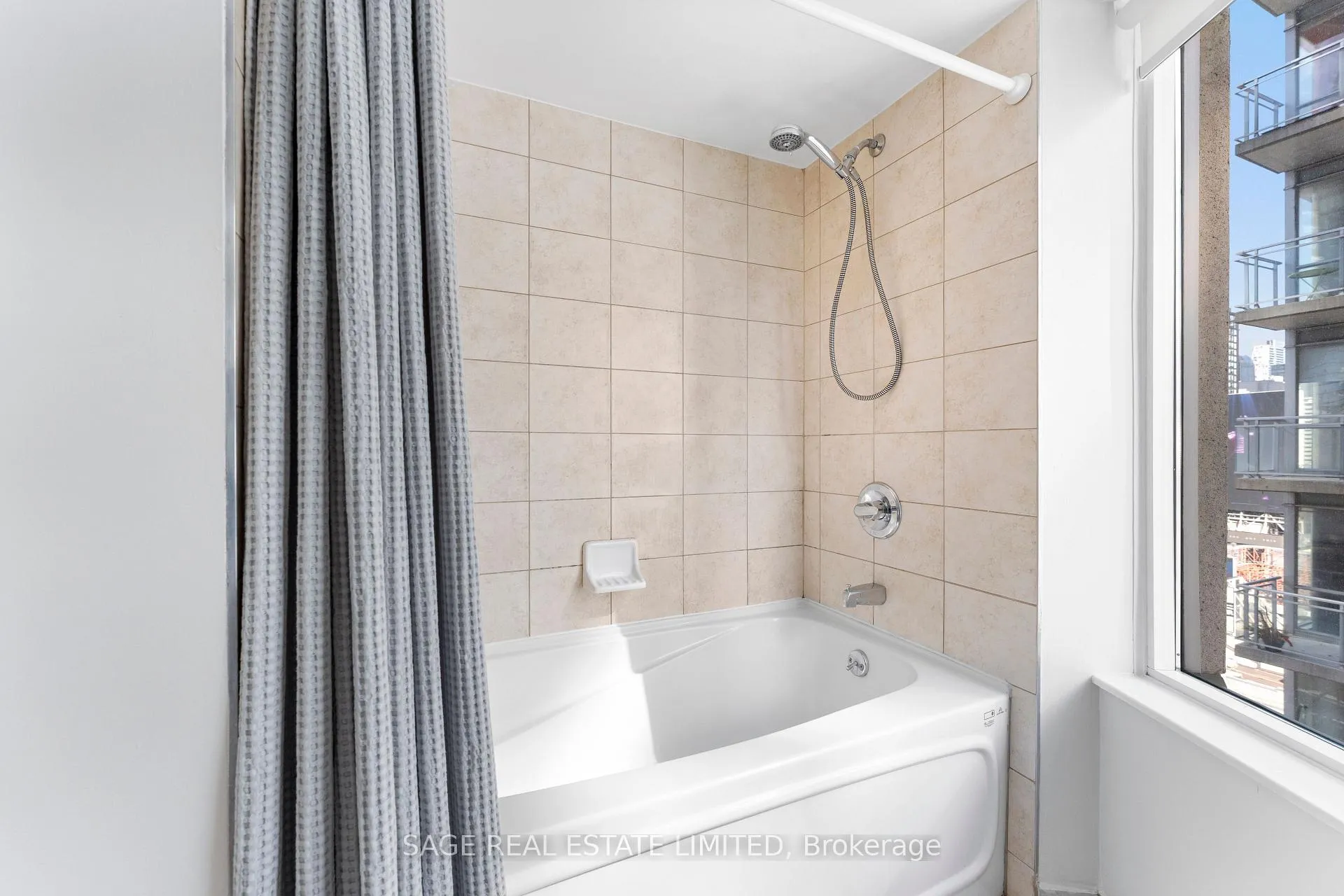 Photo 13 of Unit 1507, 200 Victoria Street, Toronto, Church-Yonge Corridor — HOMEH