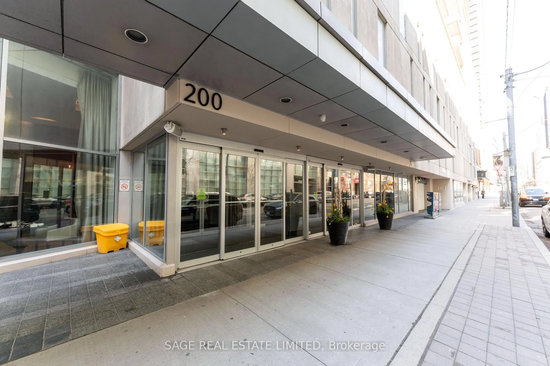 Photo 17 of Unit 1507, 200 Victoria Street, Toronto, Church-Yonge Corridor — HOMEH
