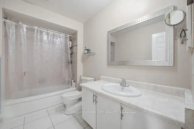 Photo 38 of 10 Burnhope Drive, Brampton, Brampton West — HOMEH
