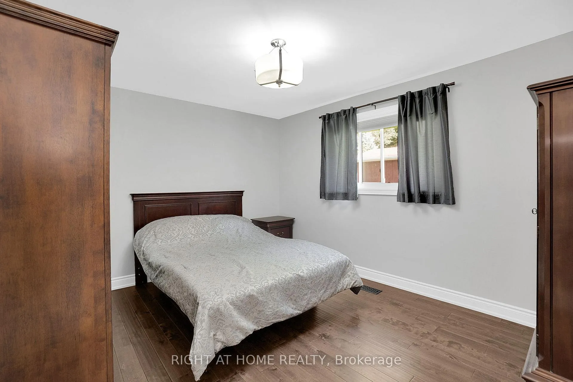 Photo 22 of 49 Pioneer Lane, Vaughan, East Woodbridge — HOMEH