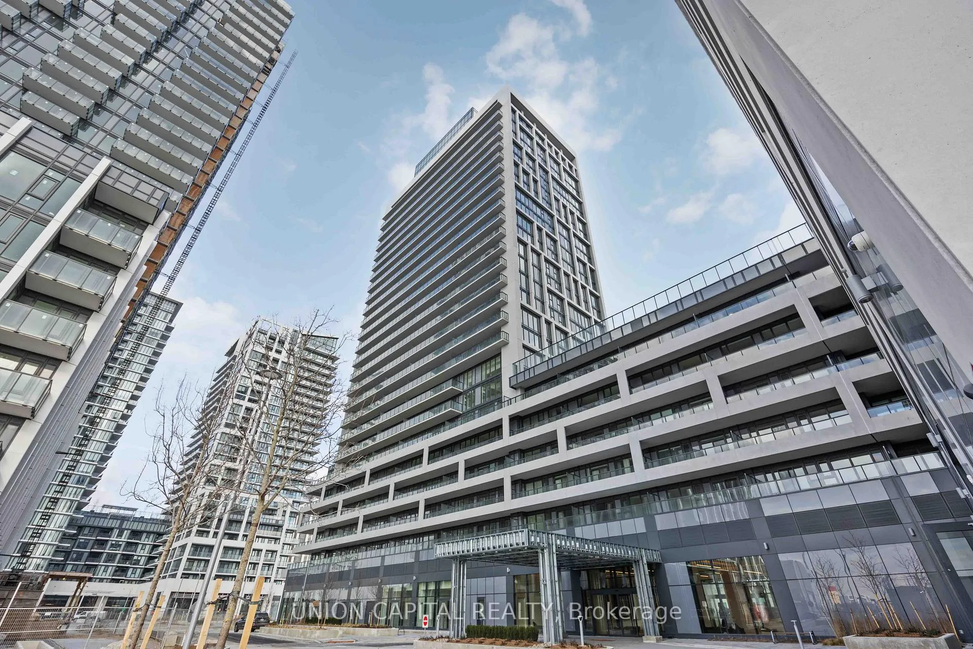 Photo 2 of Unit 519, 8960 Jane Street, Vaughan, Vellore Village — HOMEH