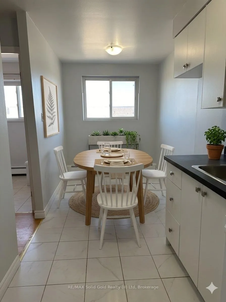 Photo 4 of Unit 14, 15 Mowat Boulevard, Kitchener — HOMEH