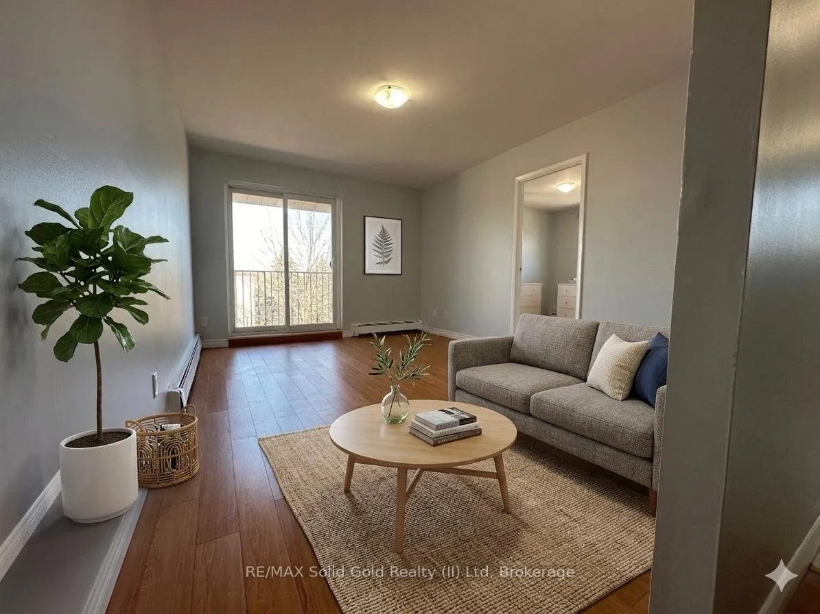 Photo 11 of Unit 14, 15 Mowat Boulevard, Kitchener — HOMEH