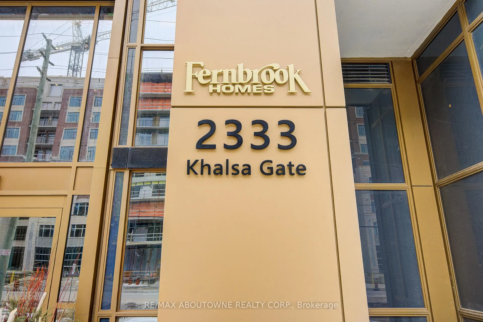 Photo 3 of Unit 604, 2333 Khalsa Gate, Oakville, Westmount — HOMEH