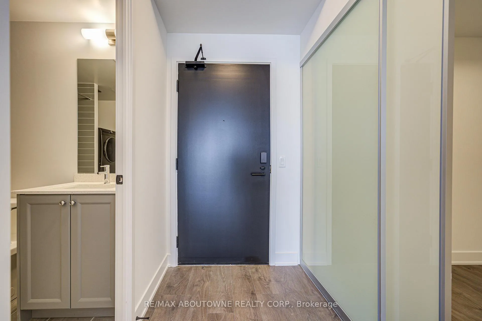 Photo 11 of Unit 604, 2333 Khalsa Gate, Oakville, Westmount — HOMEH