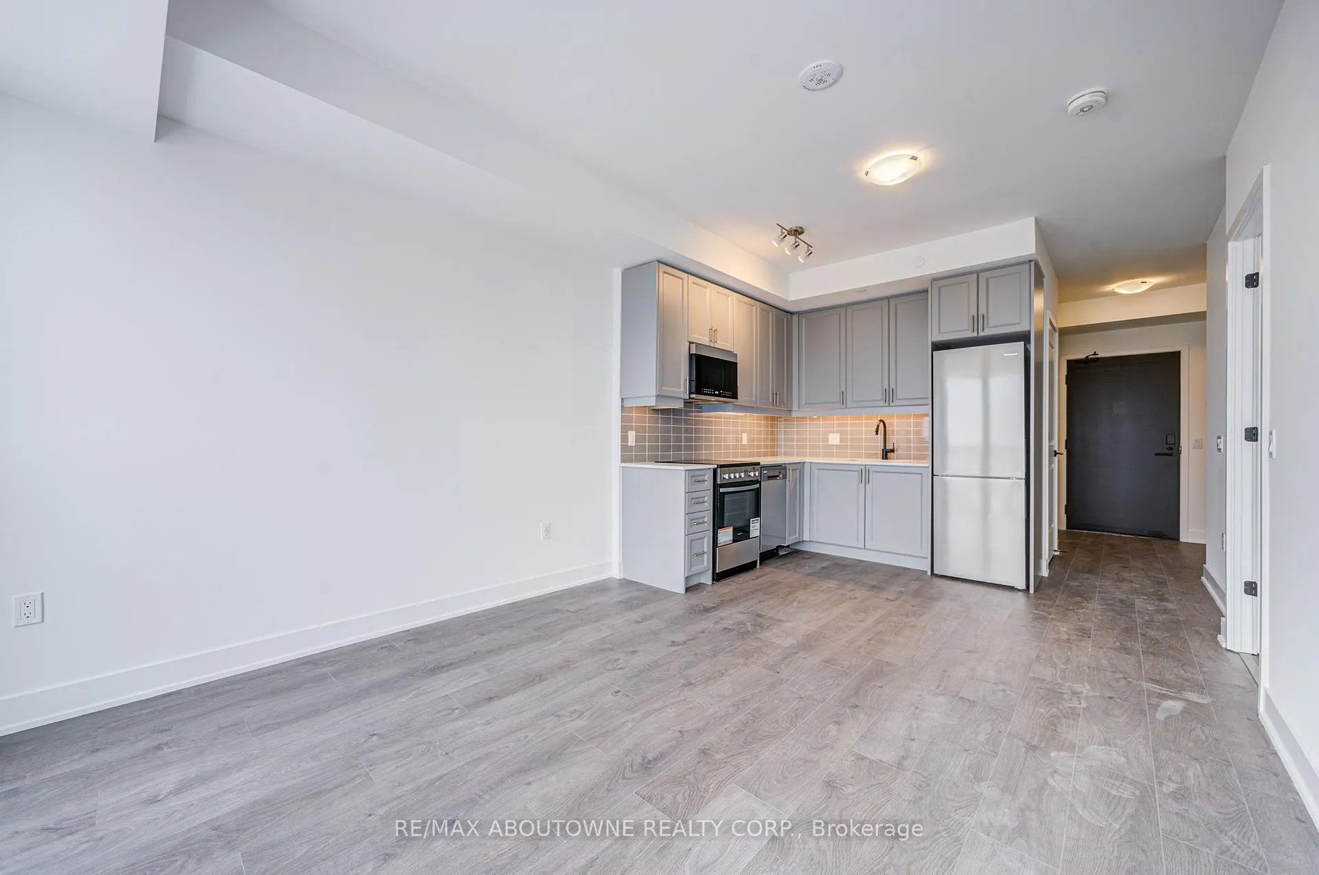 Photo 24 of Unit 604, 2333 Khalsa Gate, Oakville, Westmount — HOMEH