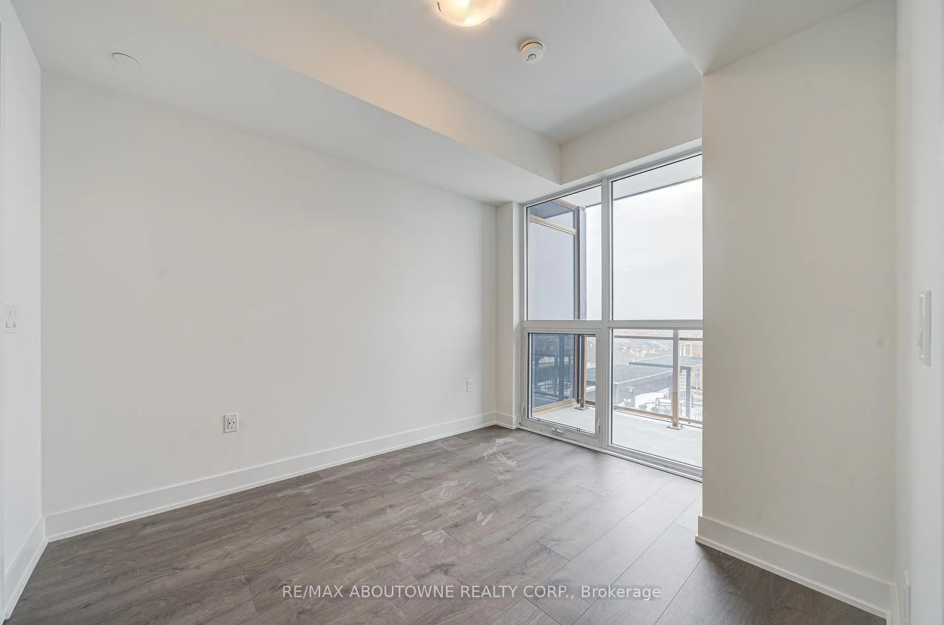 Photo 27 of Unit 604, 2333 Khalsa Gate, Oakville, Westmount — HOMEH