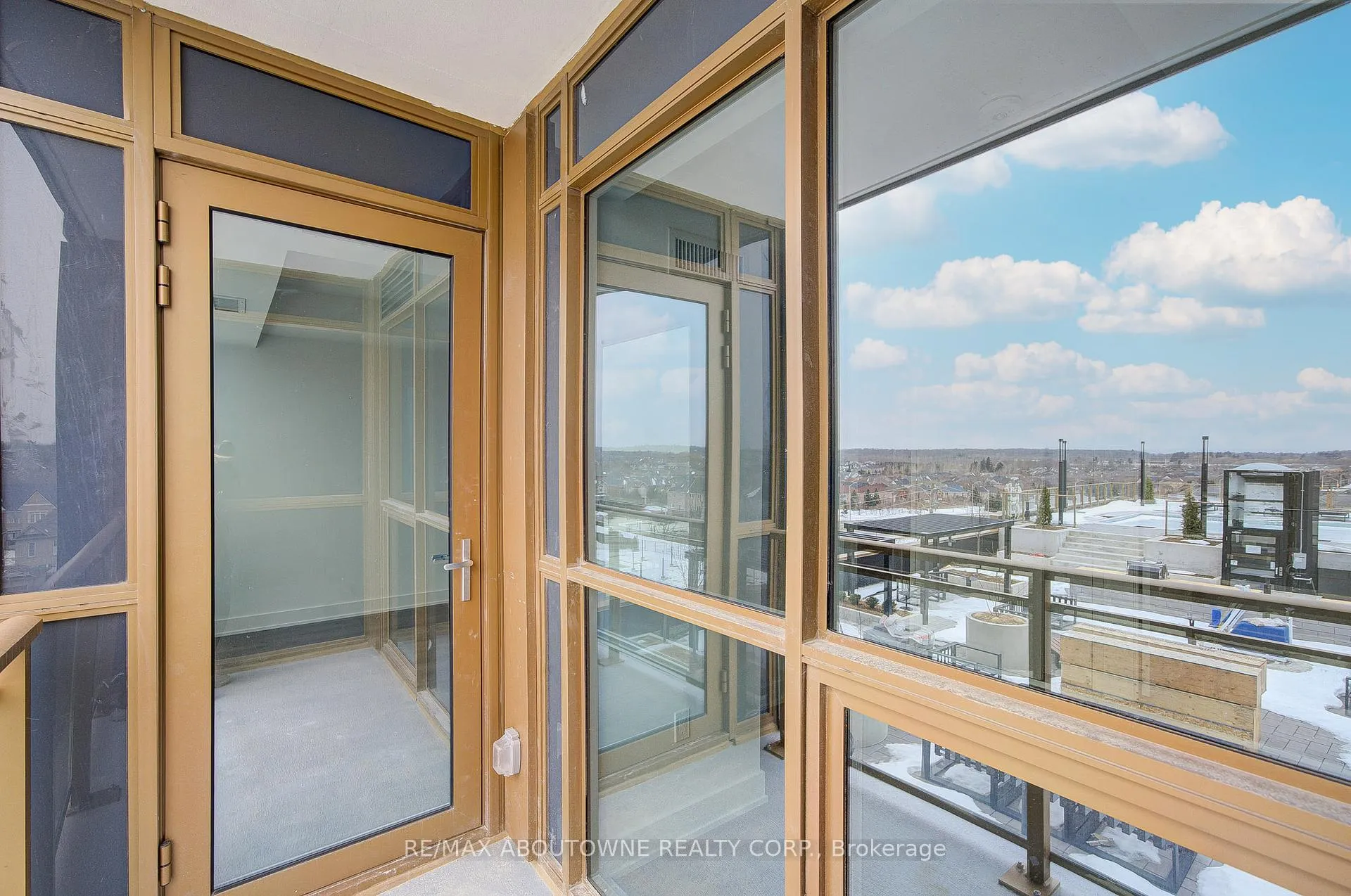 Photo 37 of Unit 604, 2333 Khalsa Gate, Oakville, Westmount — HOMEH