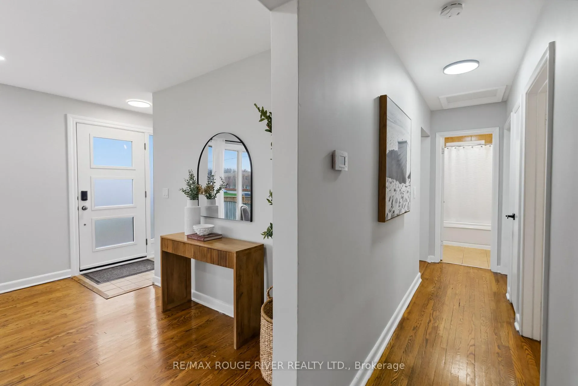 Photo 7 of 557 Shakespeare Avenue, Oshawa, Donevan — HOMEH