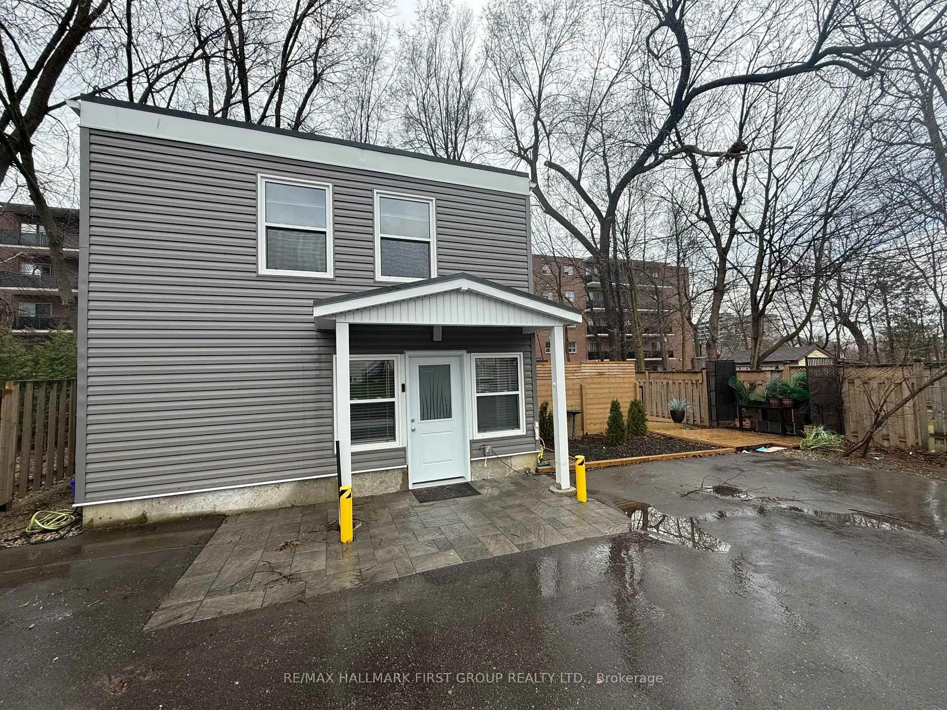 Photo 2 of Unit Unit B, 33 Lincoln Street, Ajax, Central West — HOMEH