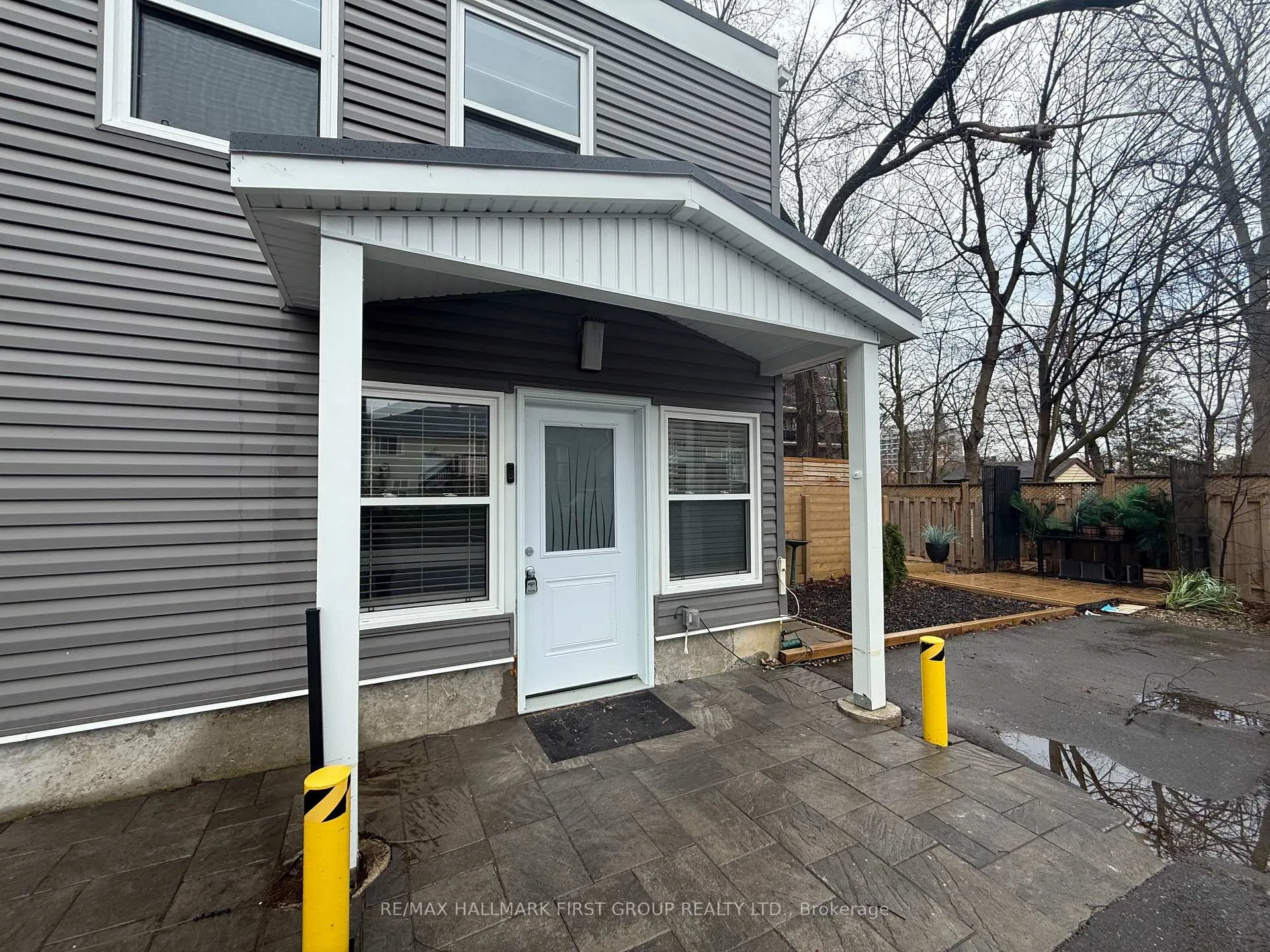 Photo 3 of Unit Unit B, 33 Lincoln Street, Ajax, Central West — HOMEH