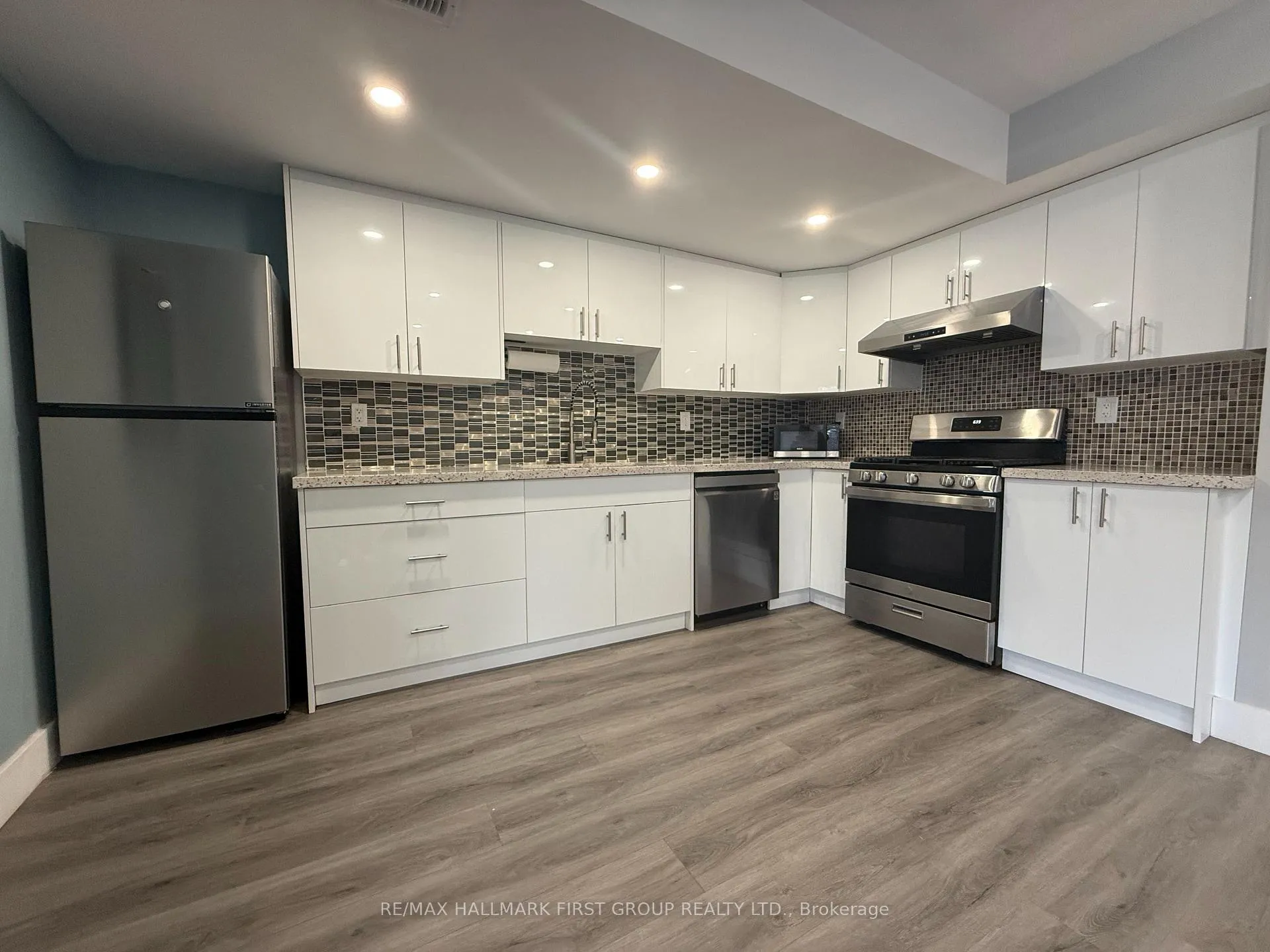 Photo 8 of Unit Unit B, 33 Lincoln Street, Ajax, Central West — HOMEH
