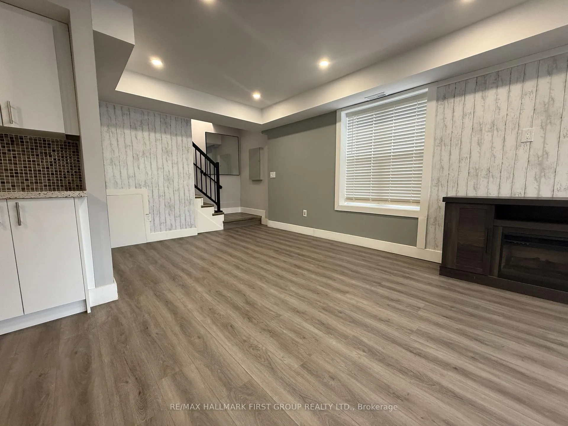 Photo 10 of Unit Unit B, 33 Lincoln Street, Ajax, Central West — HOMEH