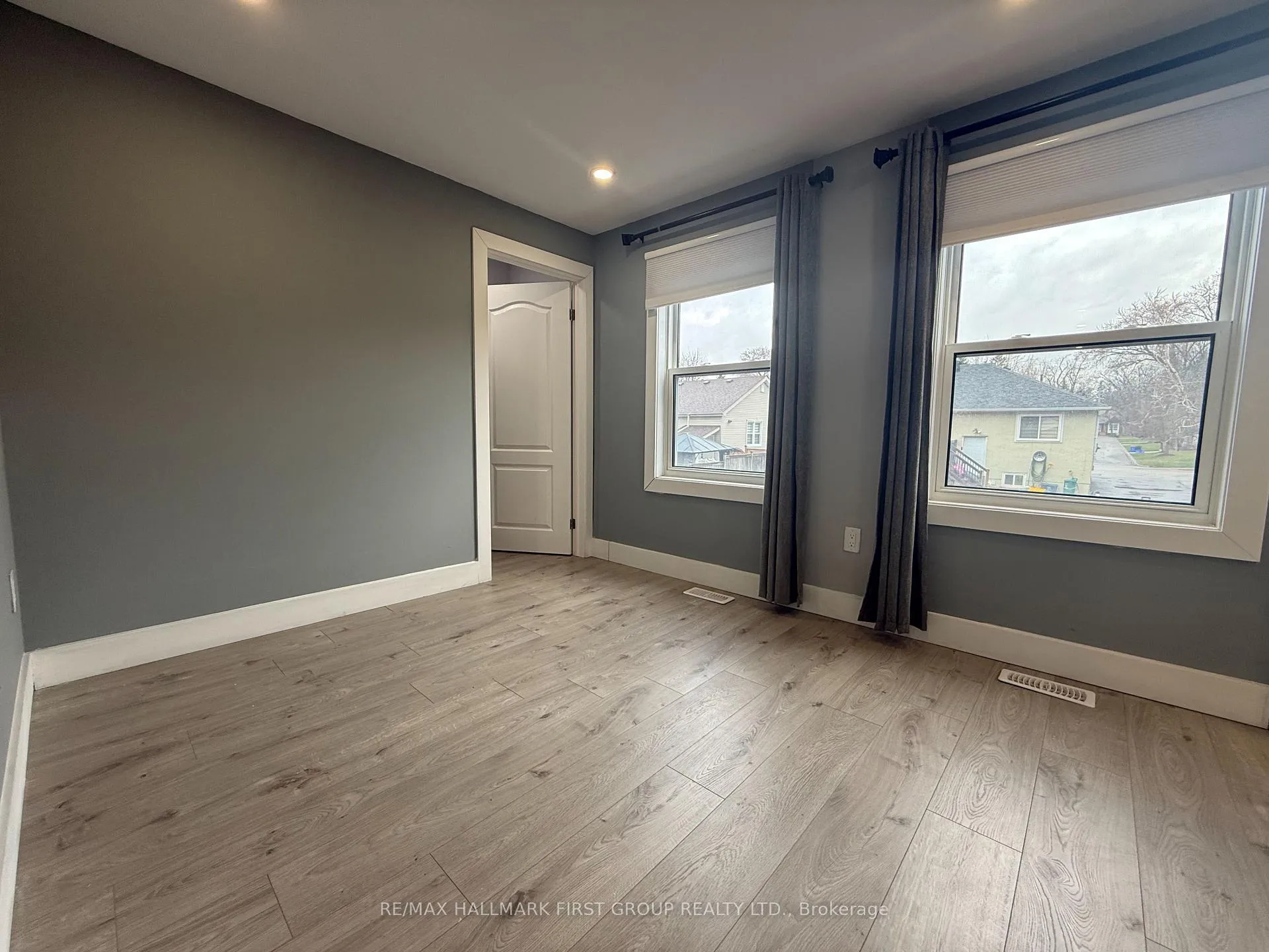Photo 13 of Unit Unit B, 33 Lincoln Street, Ajax, Central West — HOMEH
