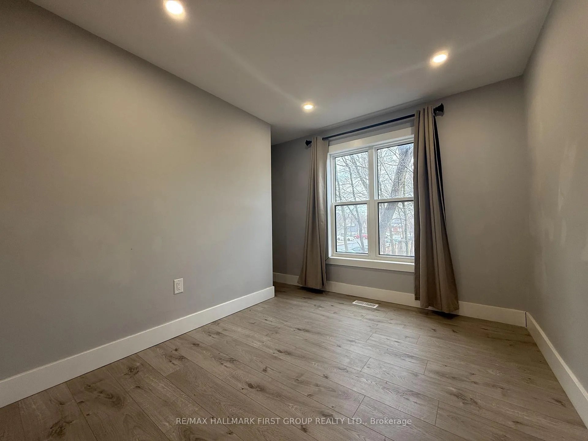 Photo 16 of Unit Unit B, 33 Lincoln Street, Ajax, Central West — HOMEH