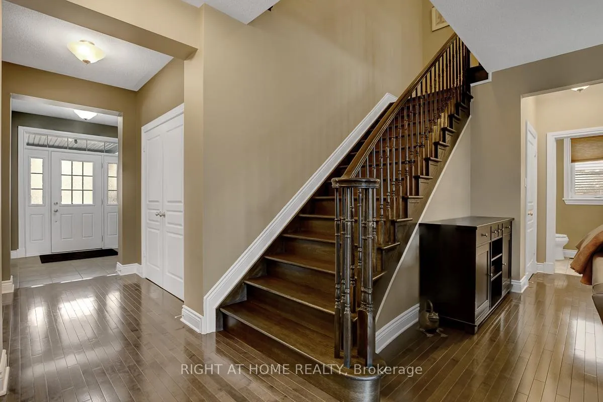 Photo 10 of 701 Everlasting Crescent, Ottawa, Springridge/East Village — HOMEH