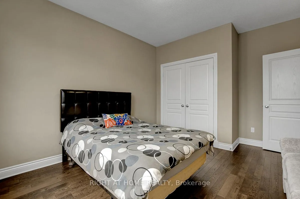 Photo 30 of 701 Everlasting Crescent, Ottawa, Springridge/East Village — HOMEH
