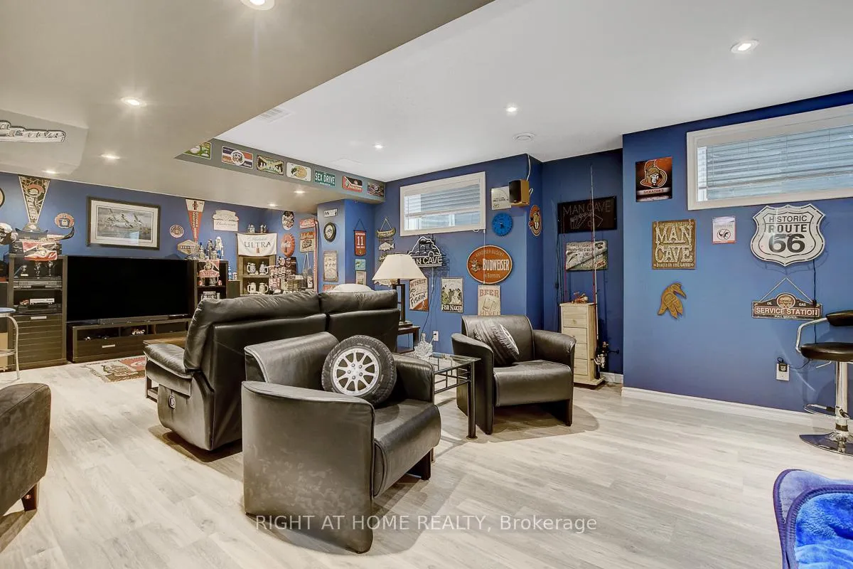 Photo 38 of 701 Everlasting Crescent, Ottawa, Springridge/East Village — HOMEH