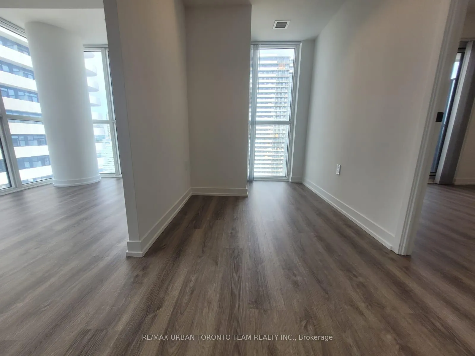 Photo 6 of Unit 3315, 195 Commerce Street, Vaughan, Vaughan Corporate Centre — HOMEH