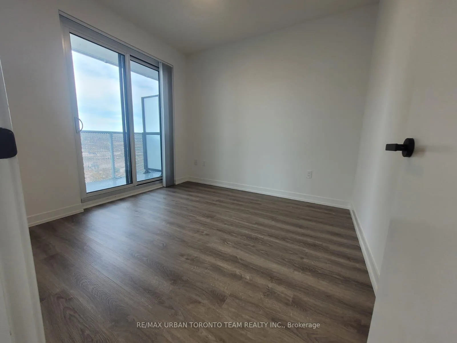 Photo 9 of Unit 3315, 195 Commerce Street, Vaughan, Vaughan Corporate Centre — HOMEH