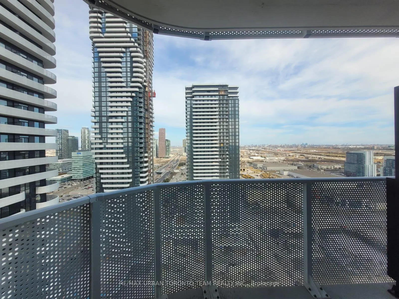 Photo 11 of Unit 3315, 195 Commerce Street, Vaughan, Vaughan Corporate Centre — HOMEH