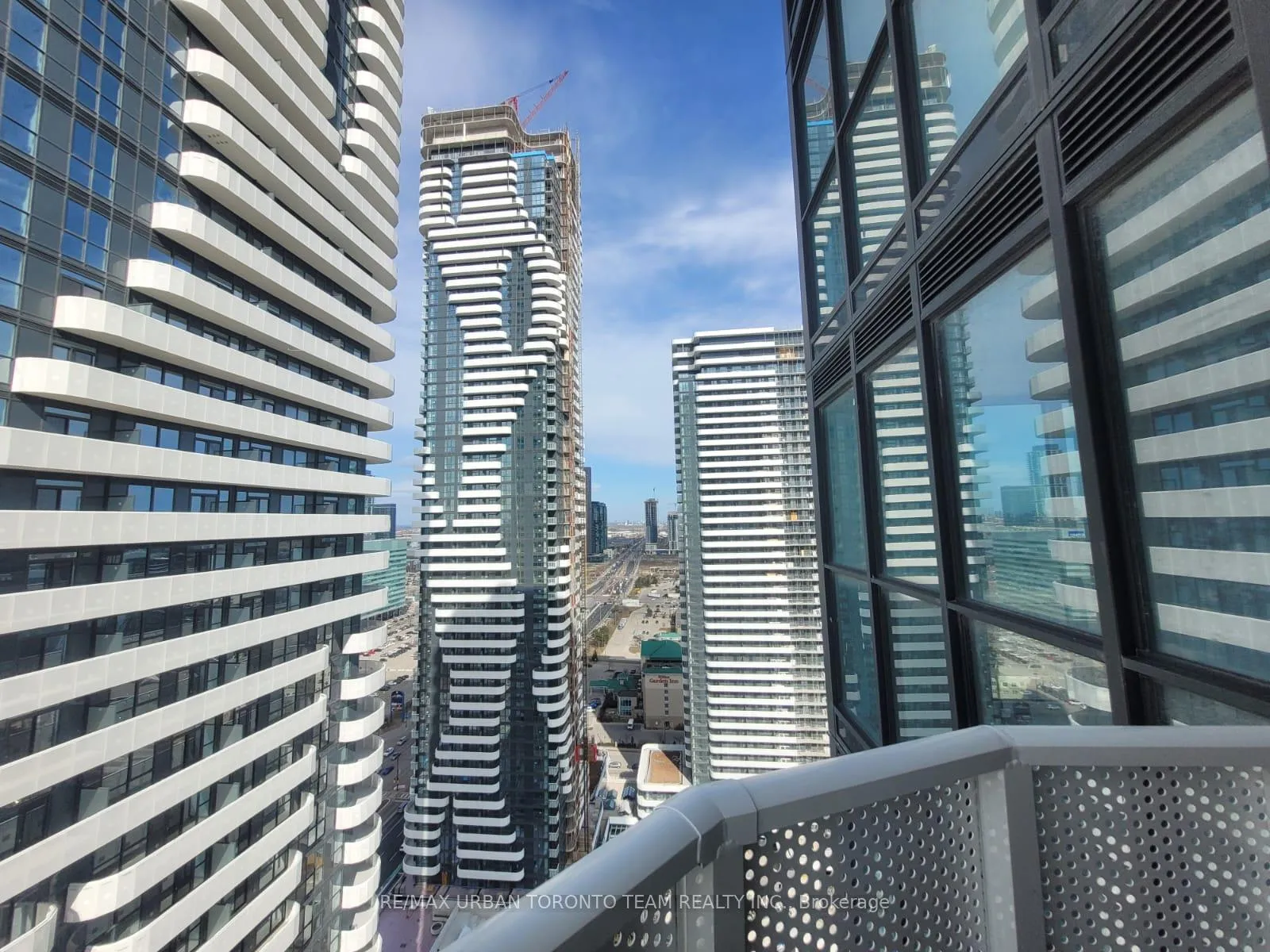 Photo 13 of Unit 3315, 195 Commerce Street, Vaughan, Vaughan Corporate Centre — HOMEH