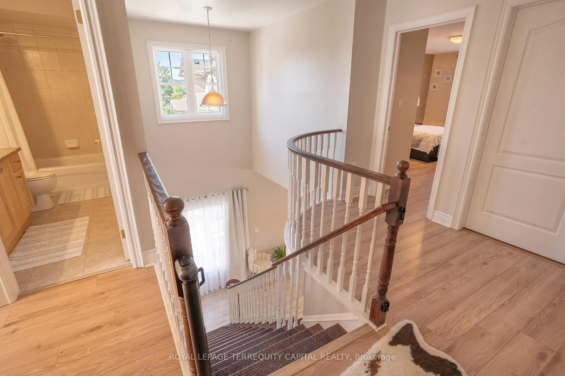 Photo 14 of Unit 25, 31 Sunvale Place, Hamilton, Stoney Creek — HOMEH