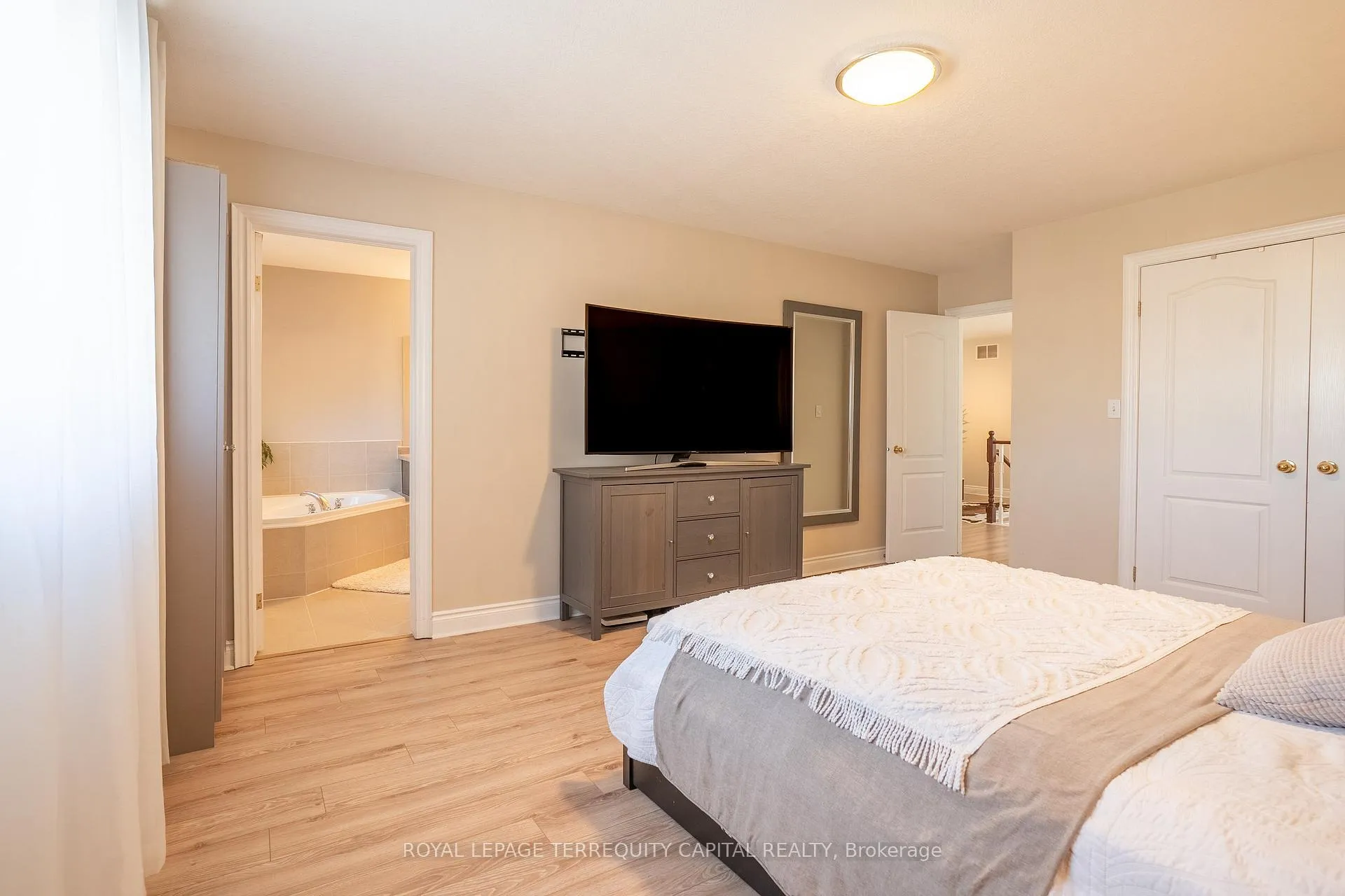 Photo 17 of Unit 25, 31 Sunvale Place, Hamilton, Stoney Creek — HOMEH