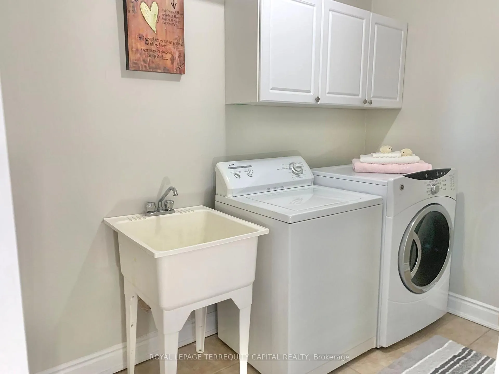 Photo 23 of Unit 25, 31 Sunvale Place, Hamilton, Stoney Creek — HOMEH