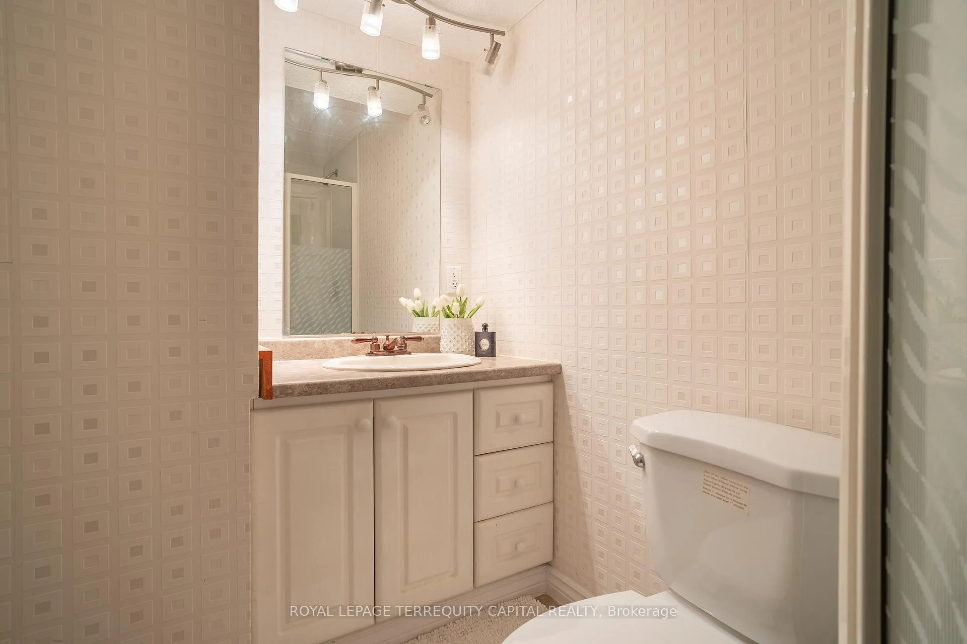 Photo 28 of Unit 25, 31 Sunvale Place, Hamilton, Stoney Creek — HOMEH