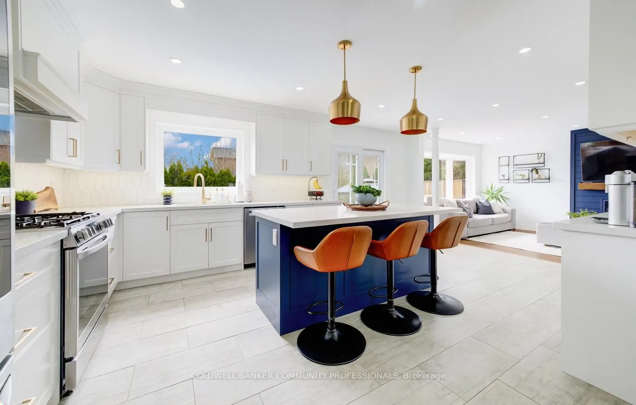 Photo 14 of 643 Phoebe Crescent, Burlington, Appleby — HOMEH