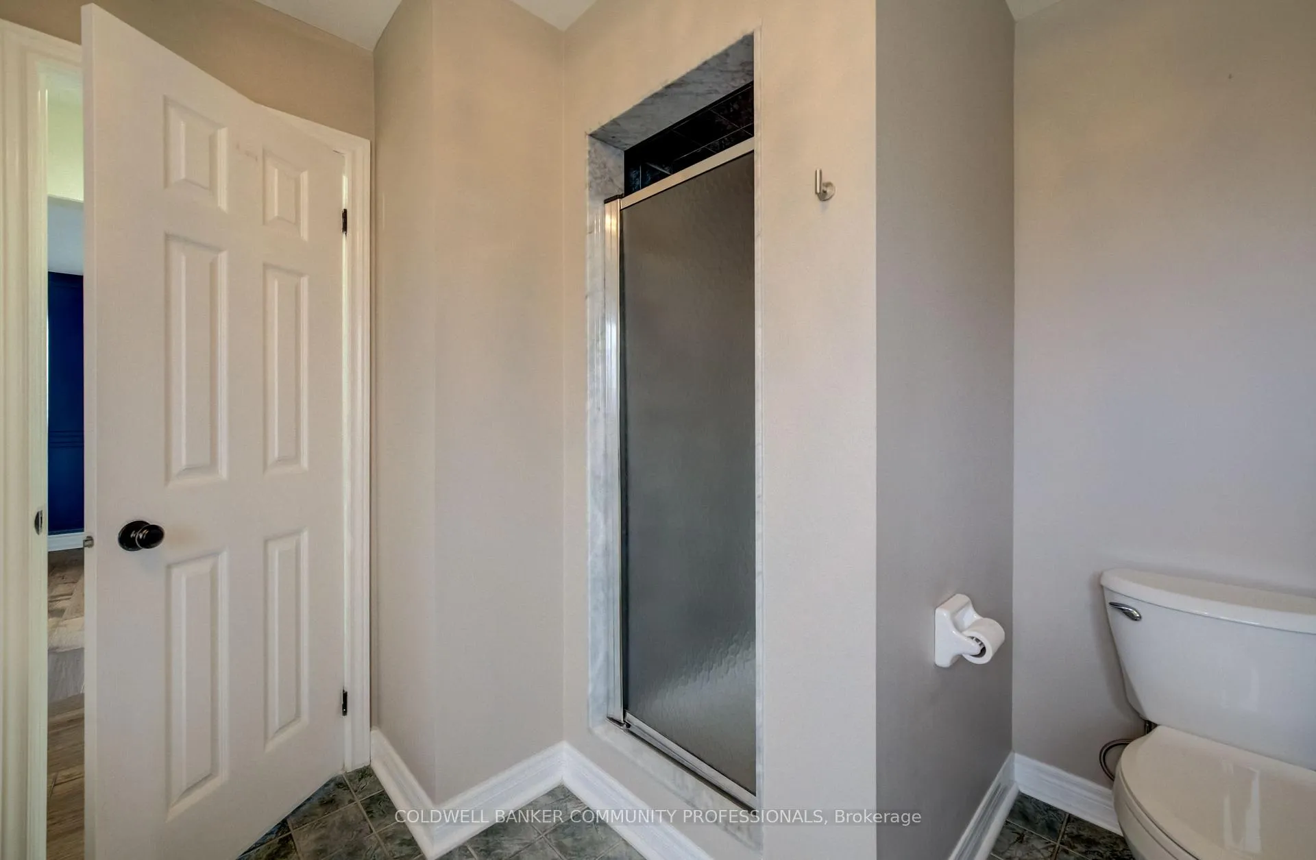 Photo 33 of 643 Phoebe Crescent, Burlington, Appleby — HOMEH