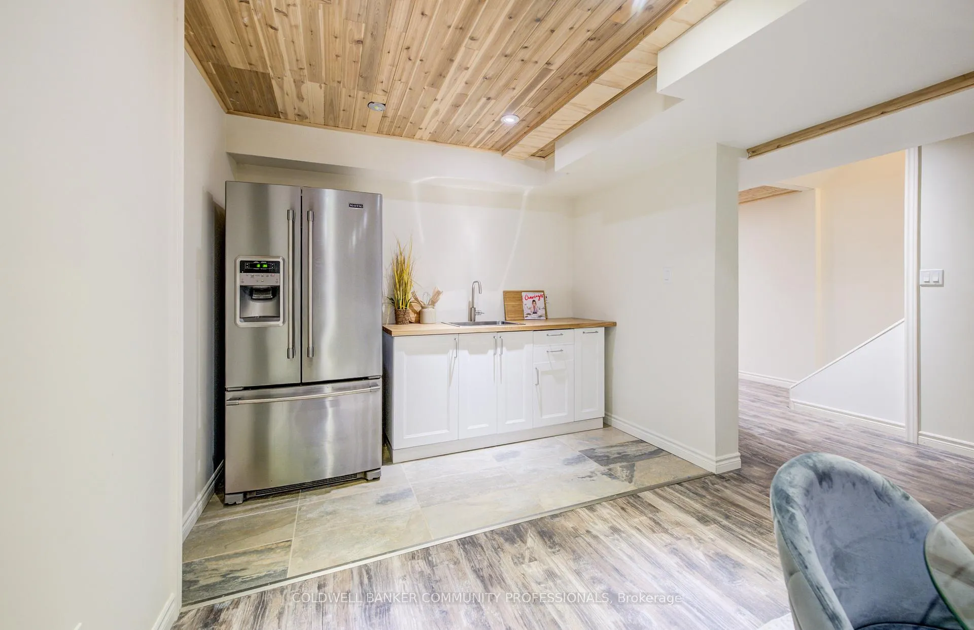 Photo 36 of 643 Phoebe Crescent, Burlington, Appleby — HOMEH