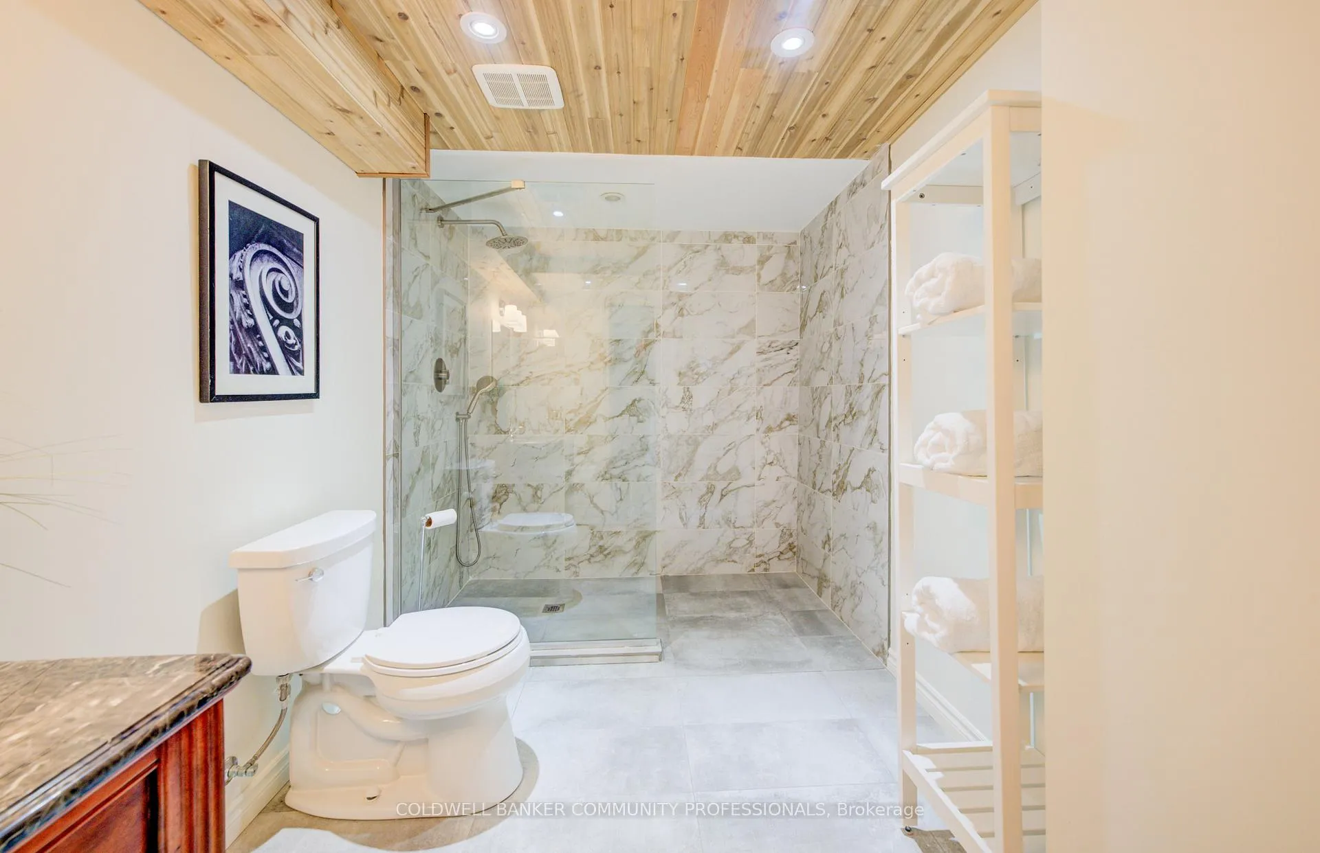 Photo 40 of 643 Phoebe Crescent, Burlington, Appleby — HOMEH