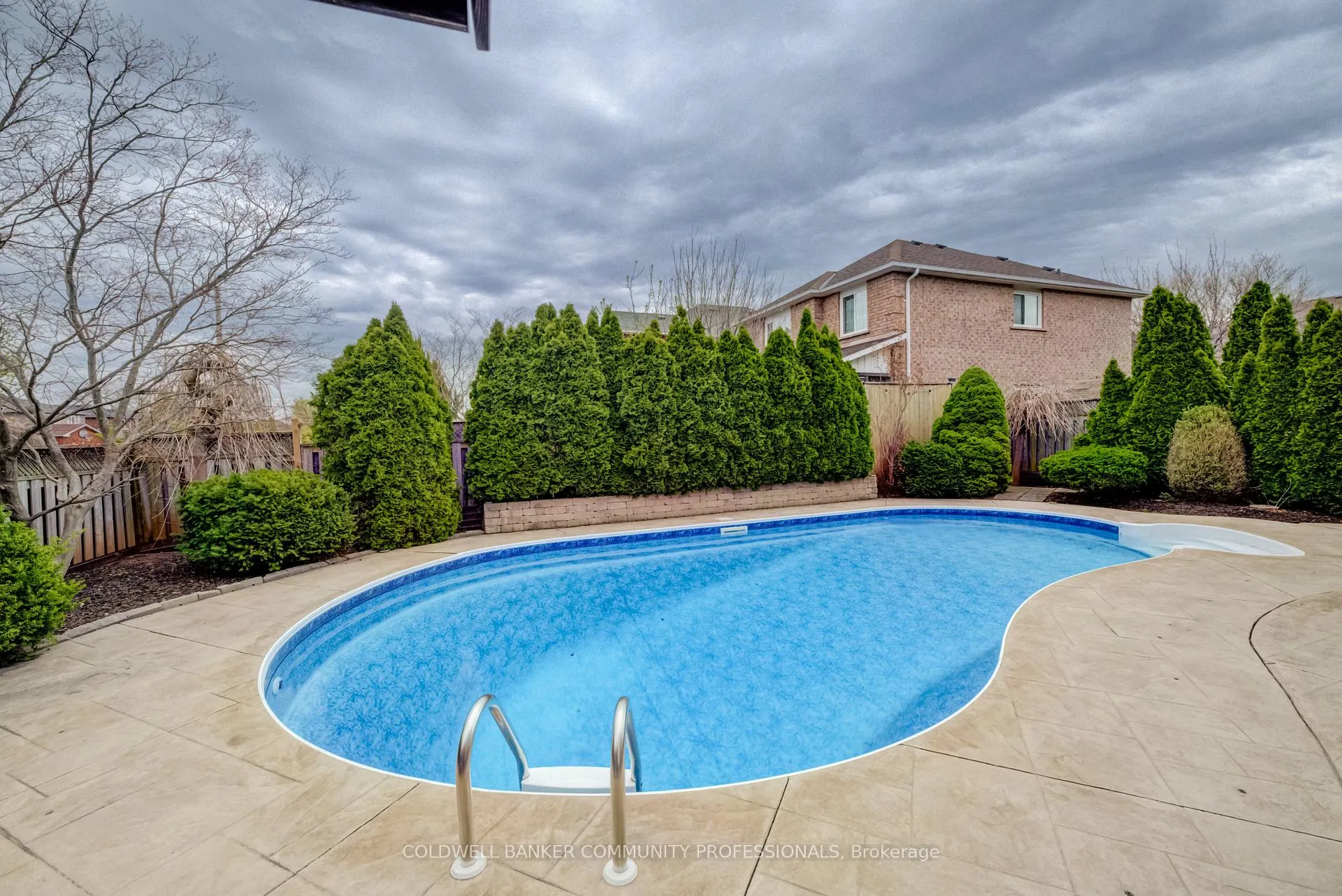 Photo 44 of 643 Phoebe Crescent, Burlington, Appleby — HOMEH