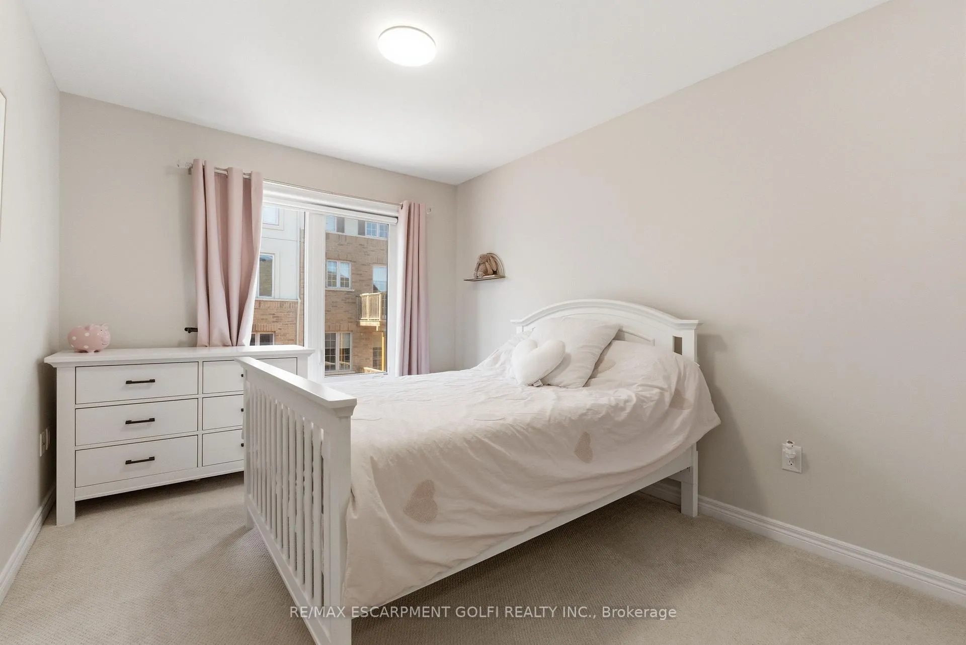 Photo 16 of 383 Wheat Boom Drive, Oakville, Joshua Meadows — HOMEH