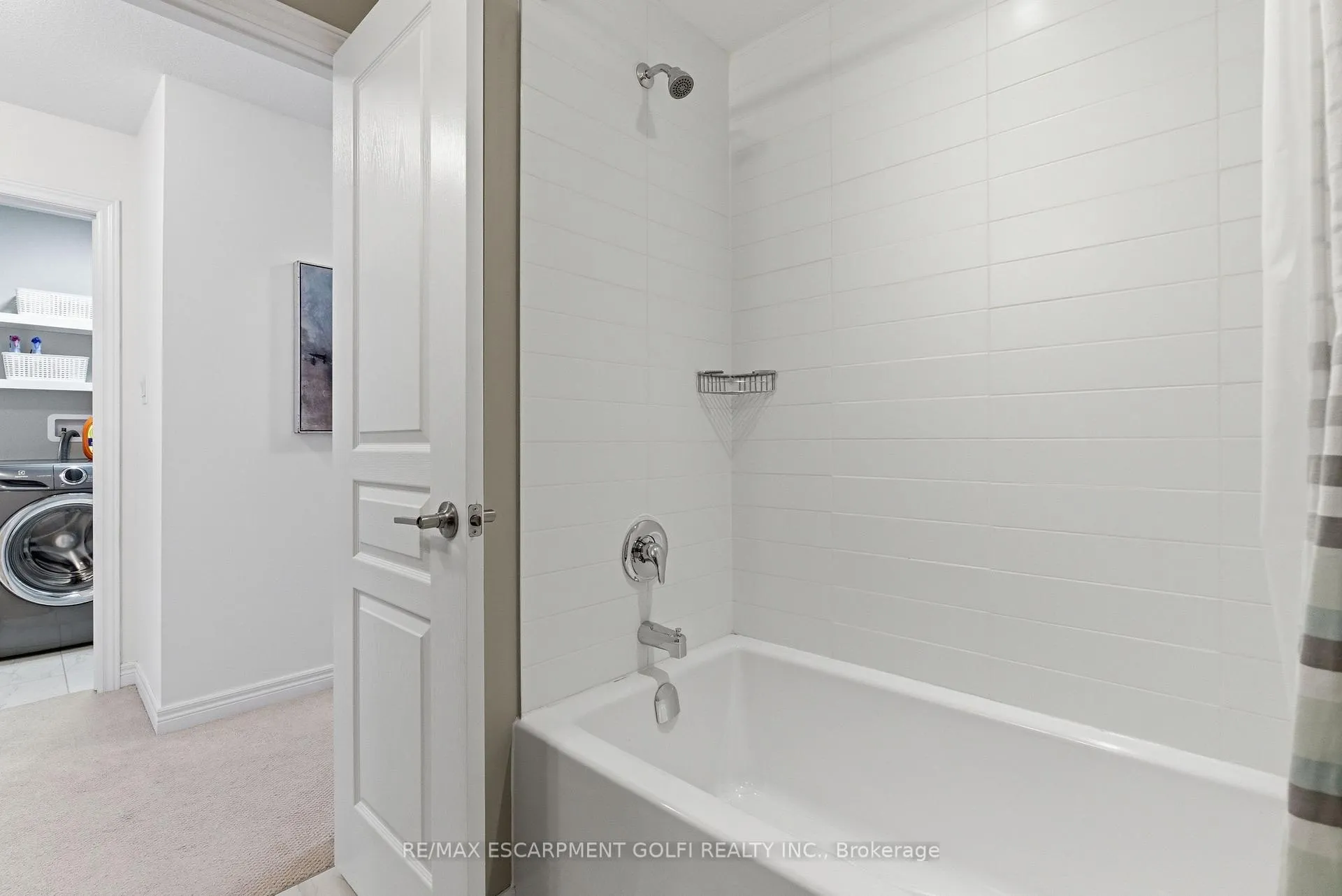 Photo 19 of 383 Wheat Boom Drive, Oakville, Joshua Meadows — HOMEH