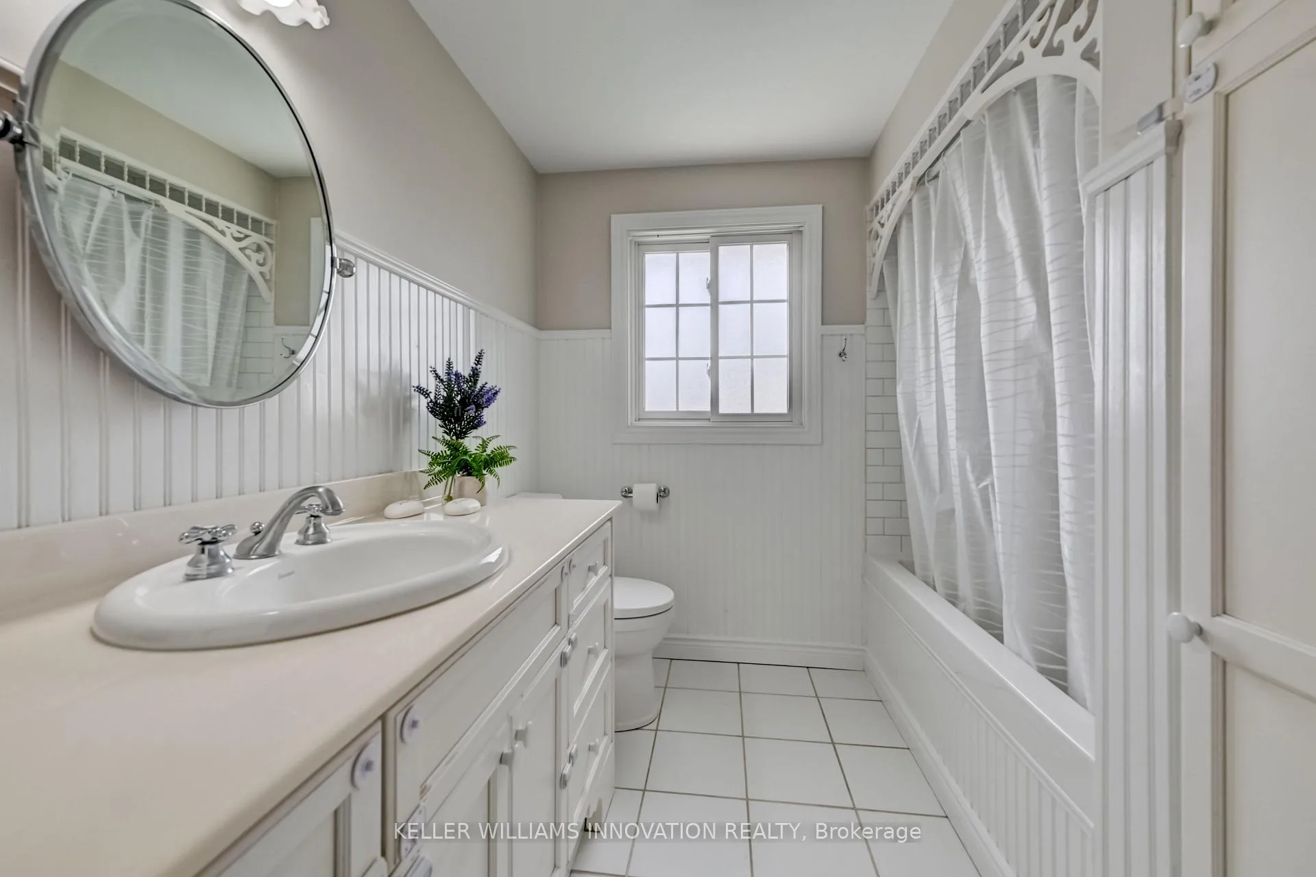 Photo 23 of 33 Carlyle Place, Kitchener — HOMEH