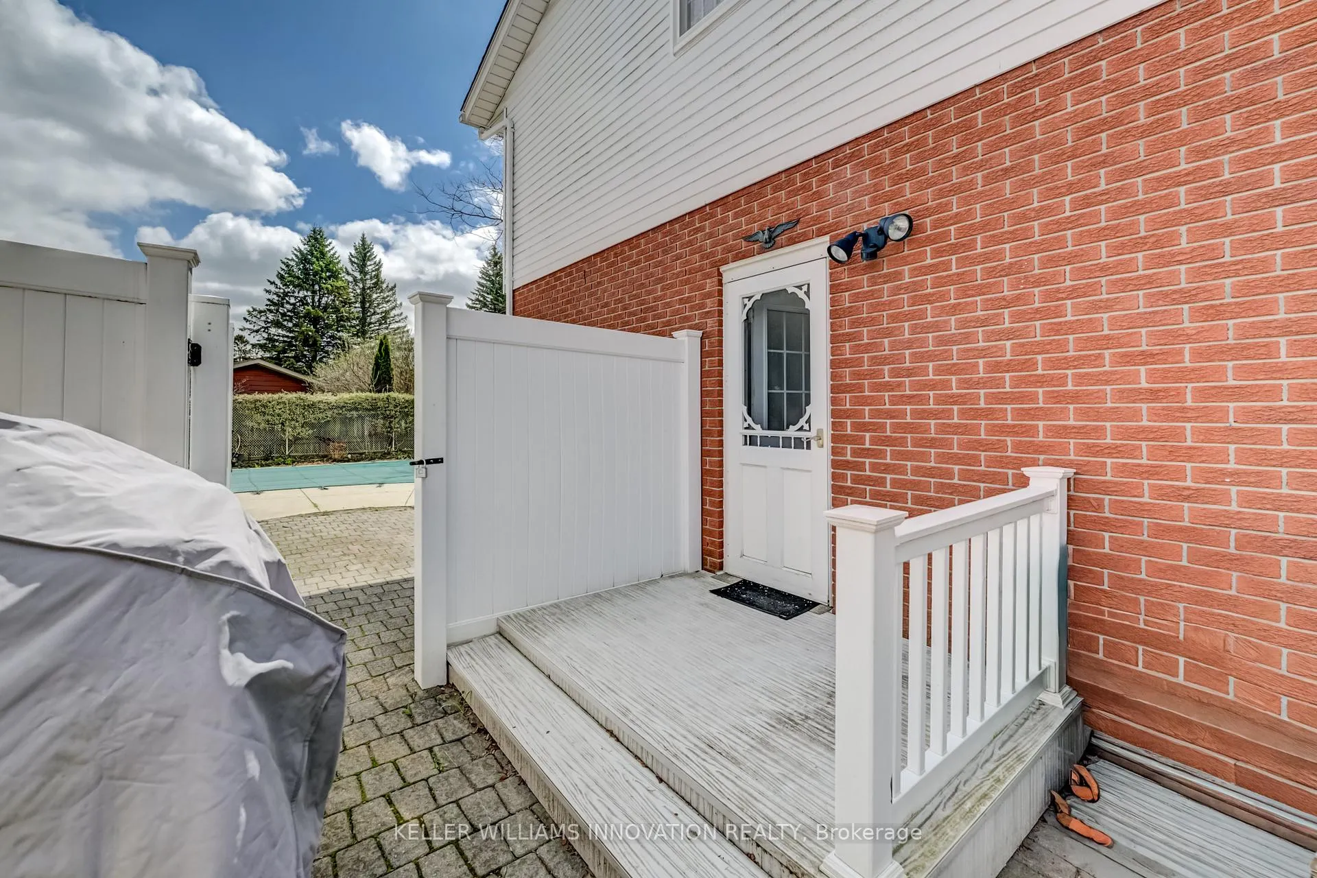 Photo 30 of 33 Carlyle Place, Kitchener — HOMEH